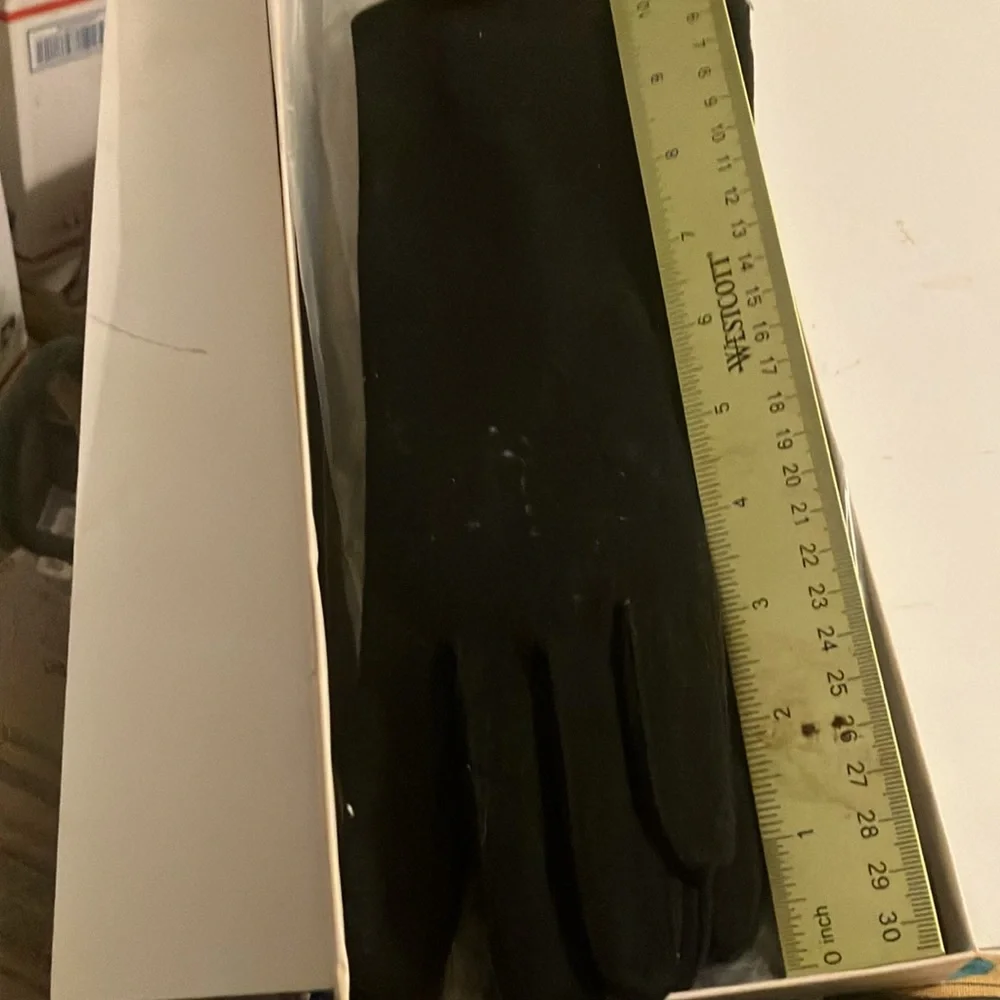 Marshall Field & Company vintage gloves brand new  Closet1